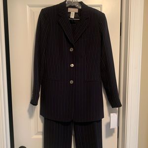 NWT Liz Claiborne Navy Blue pinstripe suit sz 4/6